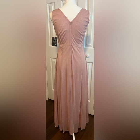 Alex B Nites Formal Pink Glittered Dress w/ Goldtone Hardware on Shoulders Sz 4 - Picture 7 of 8